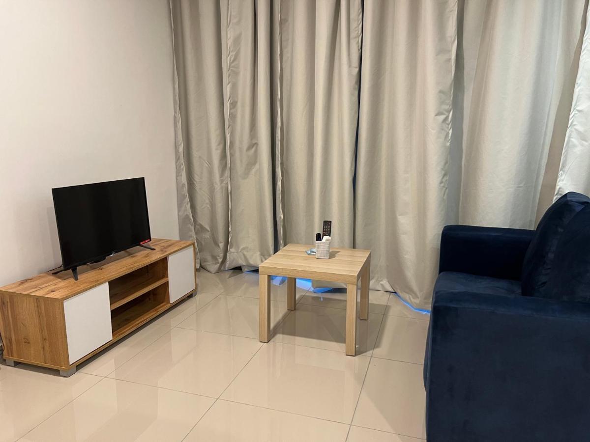 Studio Units At Pacific Tower Near Jaya One By Comfyasia Petaling Jaya Exterior foto