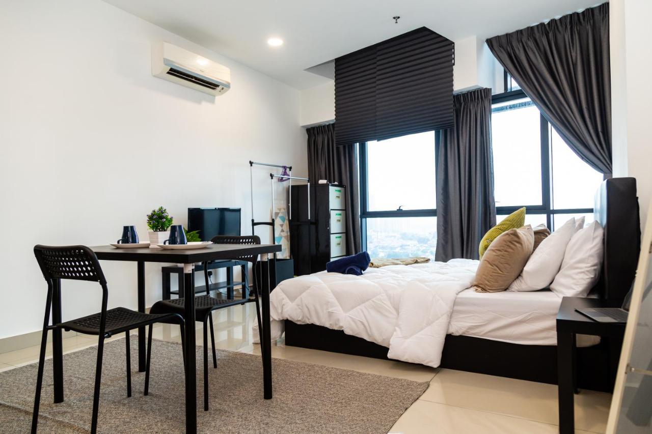 Studio Units At Pacific Tower Near Jaya One By Comfyasia Petaling Jaya Exterior foto